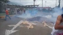 La tensión y los enfrentamientos aumentan en calles y parlamento venezolanos