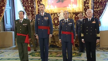 El rey guarda un minuto de silencio en Zarzuela por el atentado de Londres