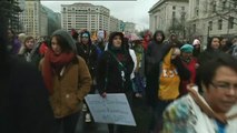 Tribus indígenas de todo EEUU marchan en Washington contra las políticas de Donald Trump