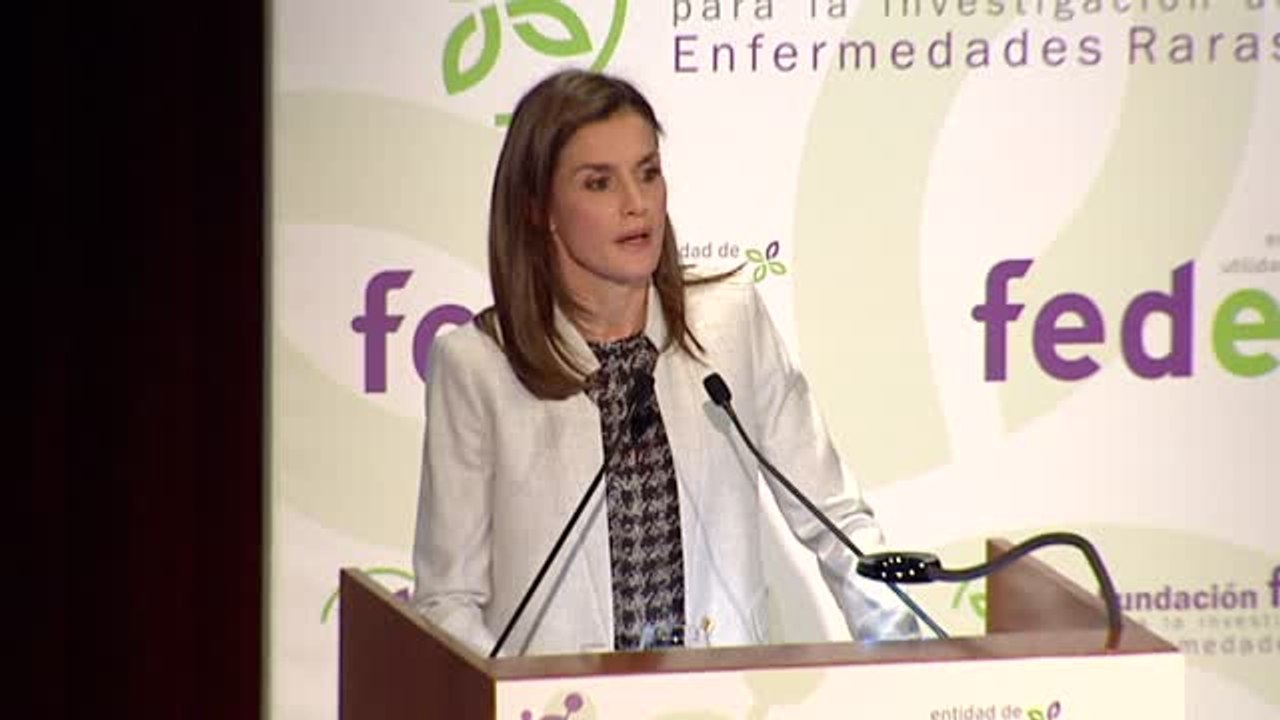 La reina: "Necesitamos reforzar la investigació...