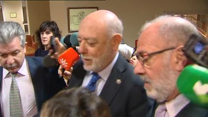 Maza, blindado a su entrada al Congreso