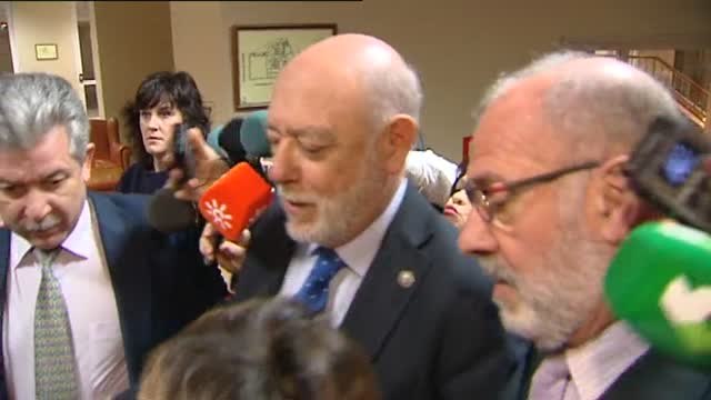 Maza, blindado a su entrada al Congreso