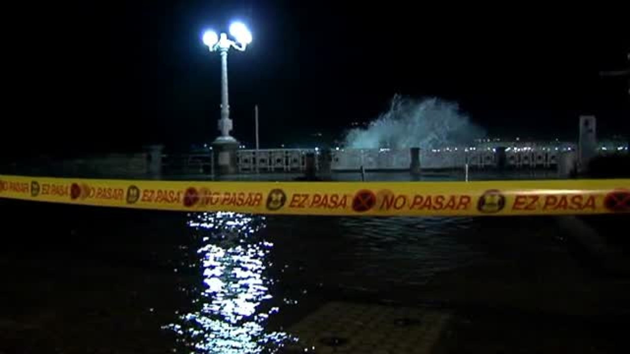 El fuerte temporal del Cantábrico ocasiona importantes destrozos