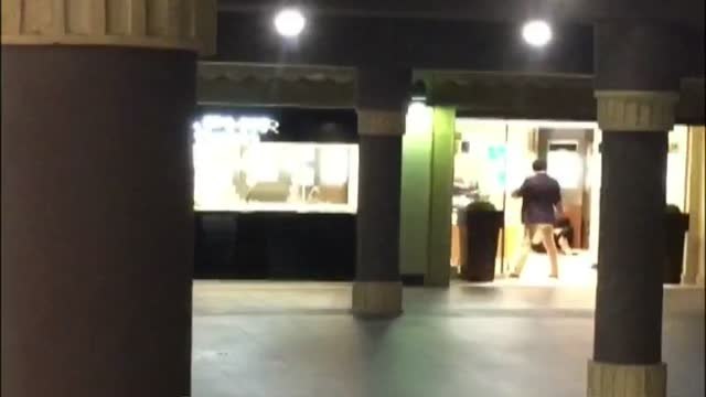 Dos hombres atracan una lujosa joyería de la zona de Meloneras, en Gran Canaria