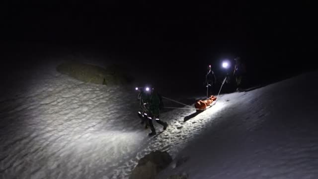 Rescatado el cadáver de una joven senderista en Gredos