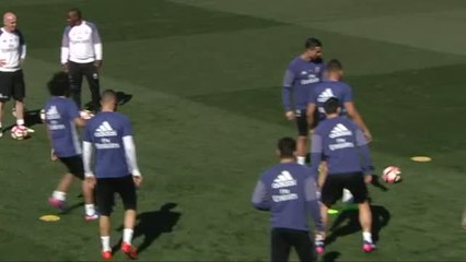 Zidane busca alternativas a Coentrao y Pepe