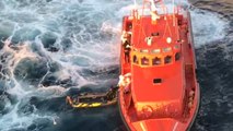 Complicado rescate en aguas del Estrecho