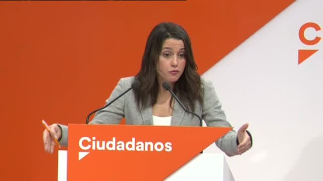 Inés Arrimadas: Nos sorprende mucho que el Partido Popular no tenga a nadie en Murcia que no esté imputado por corrupción