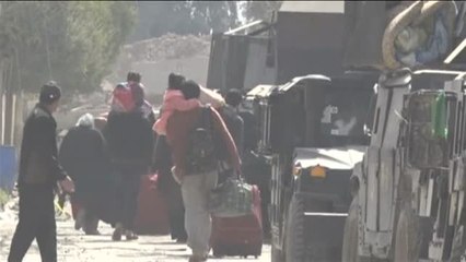 Huida masiva de civiles en Mosul