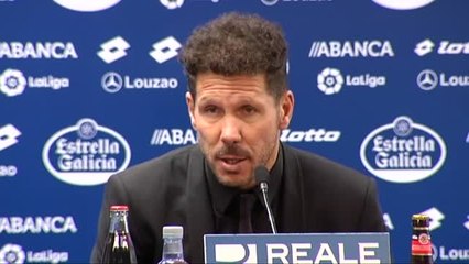 Los banquillos también vivieron con angustia el desplome de Torres en el campo