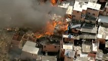 Un incendio arrasa 50 viviendas en una favela en Sao Paulo