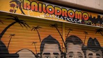 Ser mujer, no tener pareja y acudir sin ropa interior: el reclamo de una discoteca de Barcelona