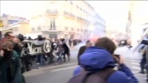 Fuertes disturbios en Nantes durante un acto de protesta contra Le Pen