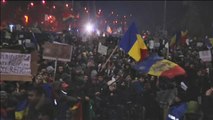Tercera noche de protestas en Rumanía contra la corrupción