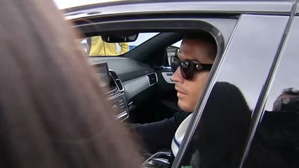Cristiano muestra su cara más amable con los aficionados