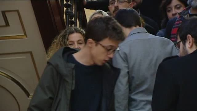 Íñigo Errejón reúne a su equipo para simbolizar su apoyo