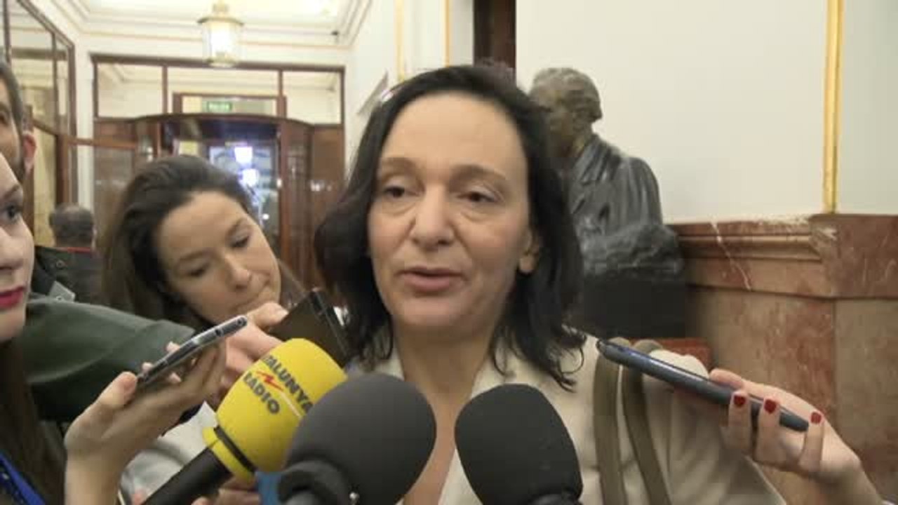 Carolina Bescansa: "En un choque de trenes...a veces es mejor ponerse a un lado"