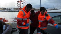 Salvamento Marítimo rescata a una patera en el Estrecho de Gibraltar