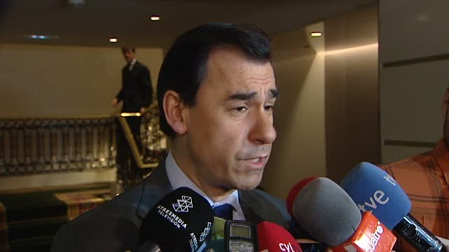 Maillo dice que ni Mato ni el PP afrontan responsabilidad penal