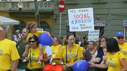 Barcelona prohíbe la apertura de nuevos hoteles en el centro de la ciudad.