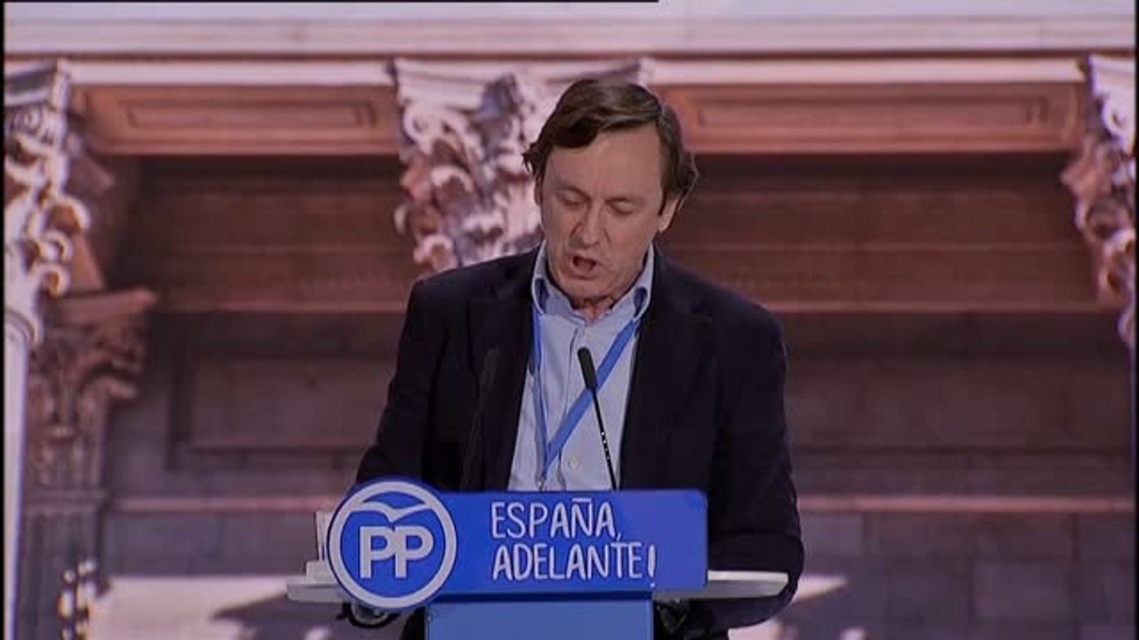 Hernando sobre Podemos: "Hoy andan en una plaza de toros a 'botellazo limpio' y dispuestos a sacrificar a un niño"