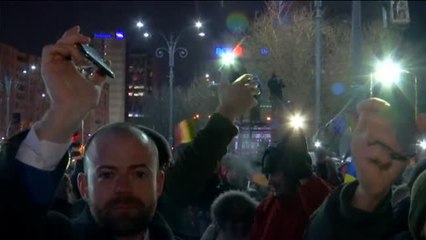 La dimisión del ministro de Justicia no apacigua los ánimos en Rumanía