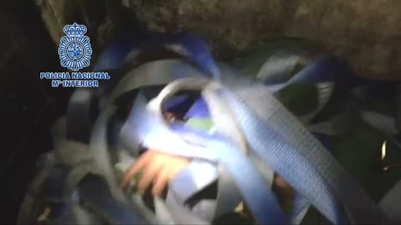 Los peligrosos métodos para acceder irregularmente a la Península