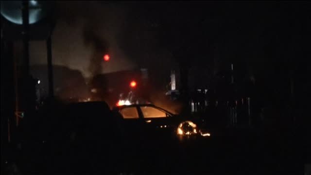 Disturbios en una 'banlieu' de París por la detención y sodomizacion con una porra de un joven africano por parte de la Policía