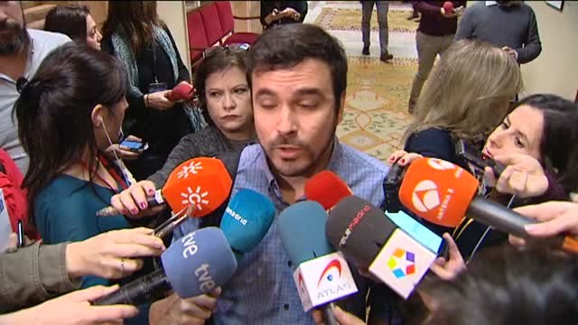 La oposición exige al Gobierno que actúe para controlar el precio de la electricidad