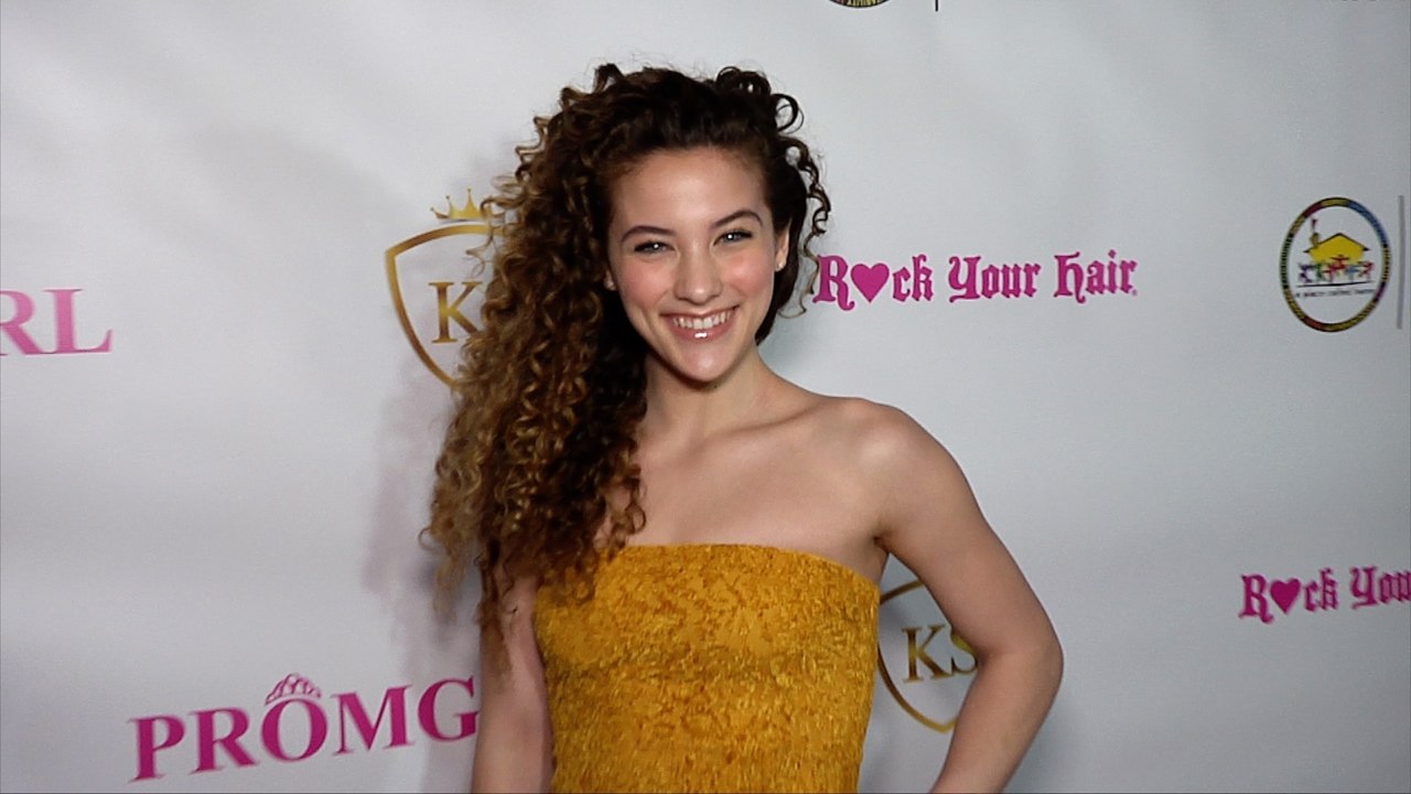 Sofie Dossi "Kaylyn Slevin's Sneaker Ball" Red Carpet