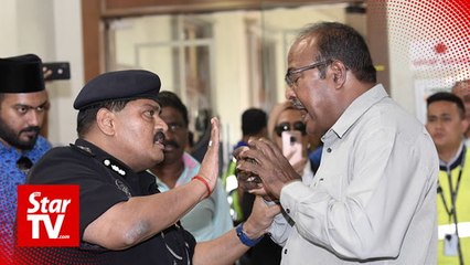 Ex-MP causes a scene outside Najib's graft trial