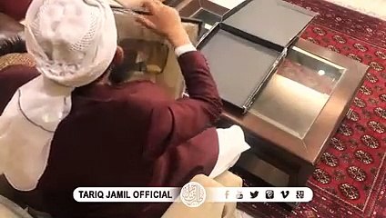 Golden Play Button Unboxing by Molana Tariq Jameel