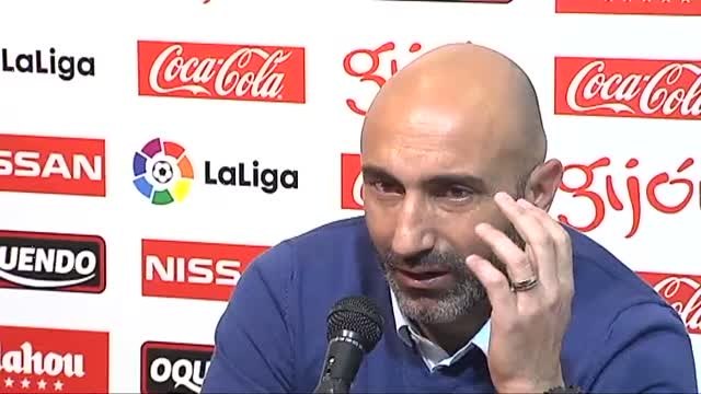 Abelardo se marcha emocionado del Sporting: Siempre he pensado en el Sporting antes que en mí