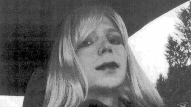 Obama conmuta la pena a la ex analista que filtró miles de documentos clasificados a Wikileaks