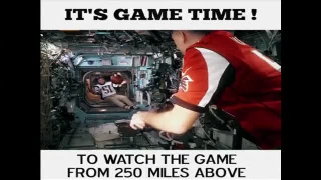 Astronautas de la EEI calientan motores de cara a la Superbowl