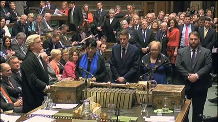El Parlamento británico faculta a Theresa May a iniciar el mecanismo del Brexit