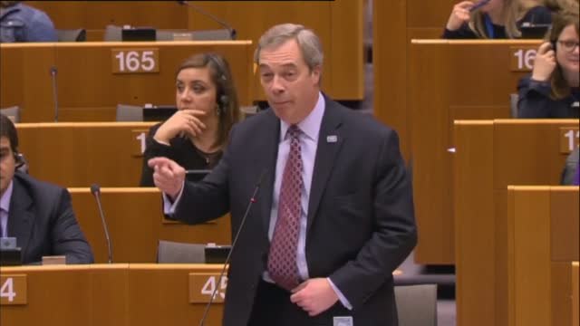 La jefa de la diplomacia europea, Federica Mogherini, critica duramente el veto migratorio de Trump