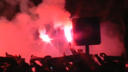 Espectacular recibimiento al Atlético en su hotel de concentración