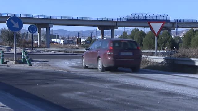 Las temperaturas caen con mínimas de diez grados bajo cero en el interior peninsular