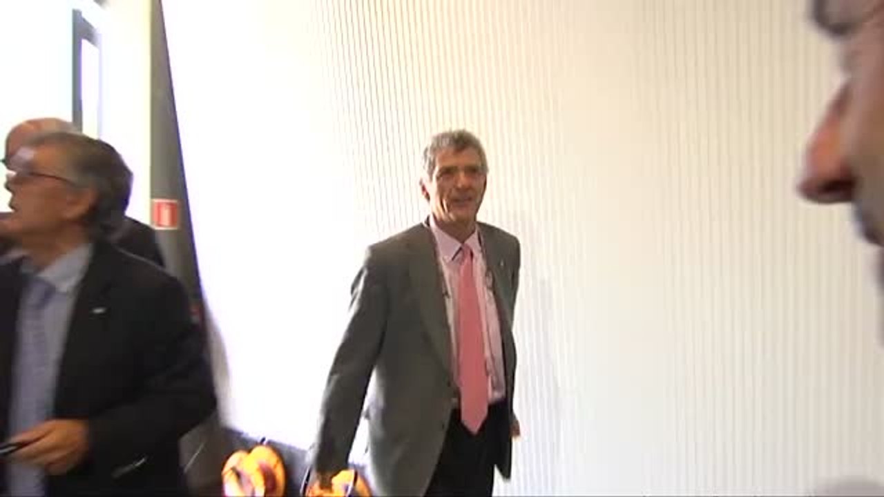 Villar devuelve 1,2 millones de euros de dinero público