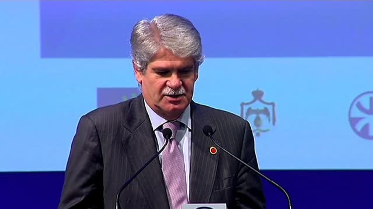 Dastis ve "legítimo" que Puigdemont defienda su "visión política" de Cataluña