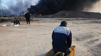 La ciudad iraquí de Alqayara, amenazada por los incendios de los pozos