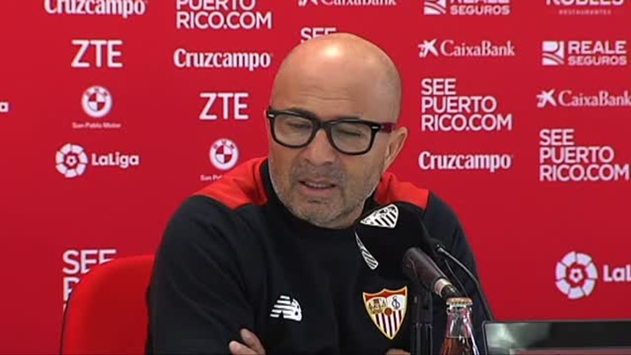 Sampaoli pide a la afición "que no nos distraiga lo externo, que nos aliente para ganar al Real Madrid"