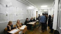 Comediante vence 1º turno da eleição presidencial na Ucrânia