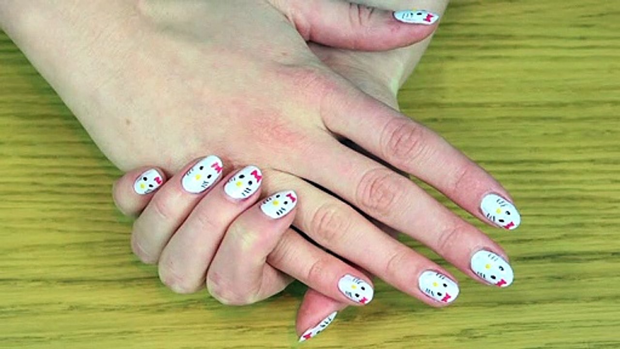Facile DIY Français: Vernis à Ongles Hello Kitty | Hello Kitty Nail Art | DIY French Style