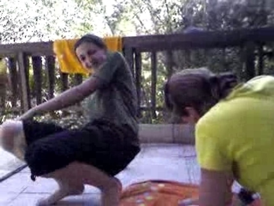 Aprem' a la pissine (ah quel grosse marade)