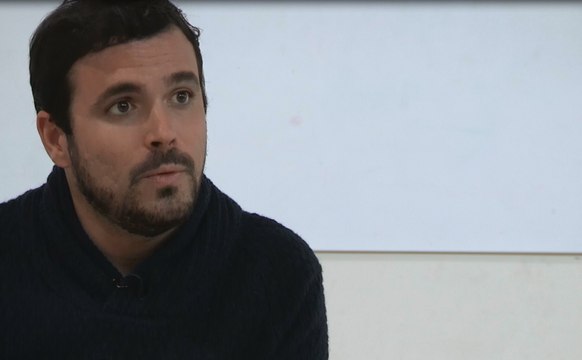 Garzón: 'Podemos, como los otros partidos, está bendecido por el presidente de la patronal'