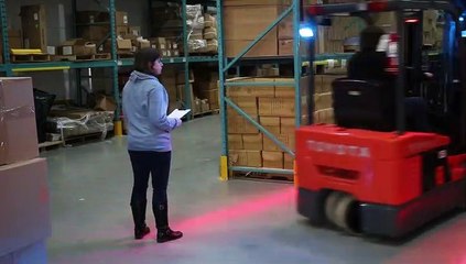 Đèn đỏ - Red side an toàn cho xe nâng hàng