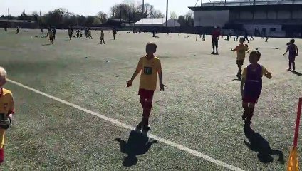 PLATEAU U9 AU FAMEB : VIDEO DU MATCH ENTRE NOS 2 EQUIPES