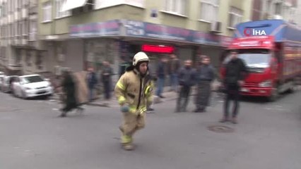 Bahçelievler'de 5 Katlı Boş Binada Yangın